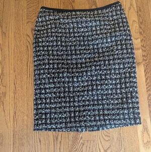 Talbots Petite Size 4 Black White Tweed Pencil Skirt Back Zipper Full Lining